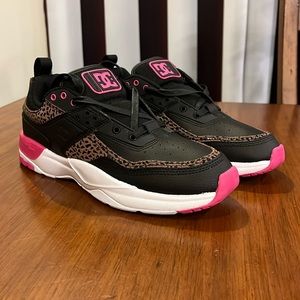 DC Shoes E. Tribeka SE Shoes Sneakers skate skateboard new Women’s Size 9
